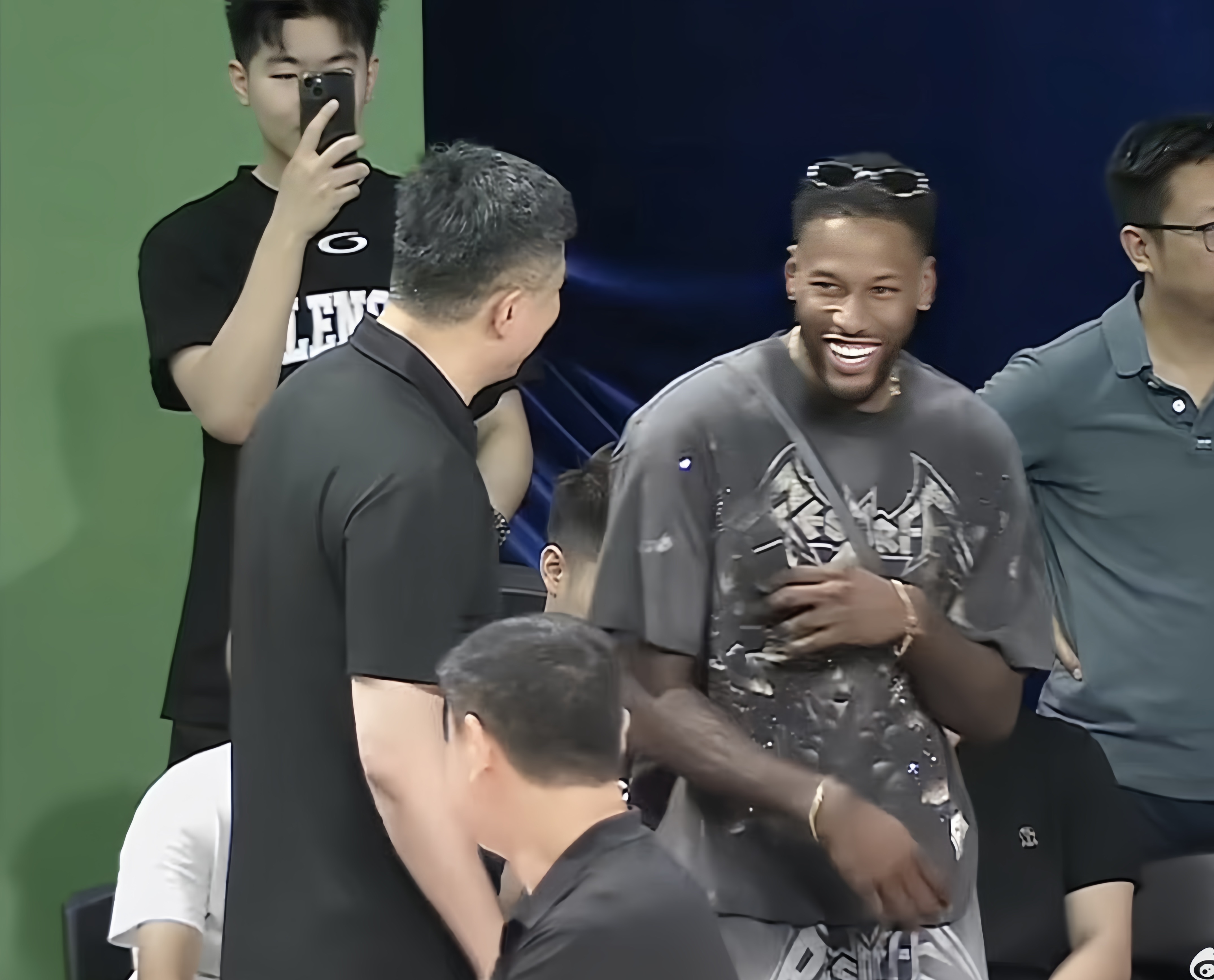 开云体育平台-CBA常规赛冲刺阶段走向成谜，西汉姆强势反弹，信心回归，身体对抗强度拉满的简单介绍