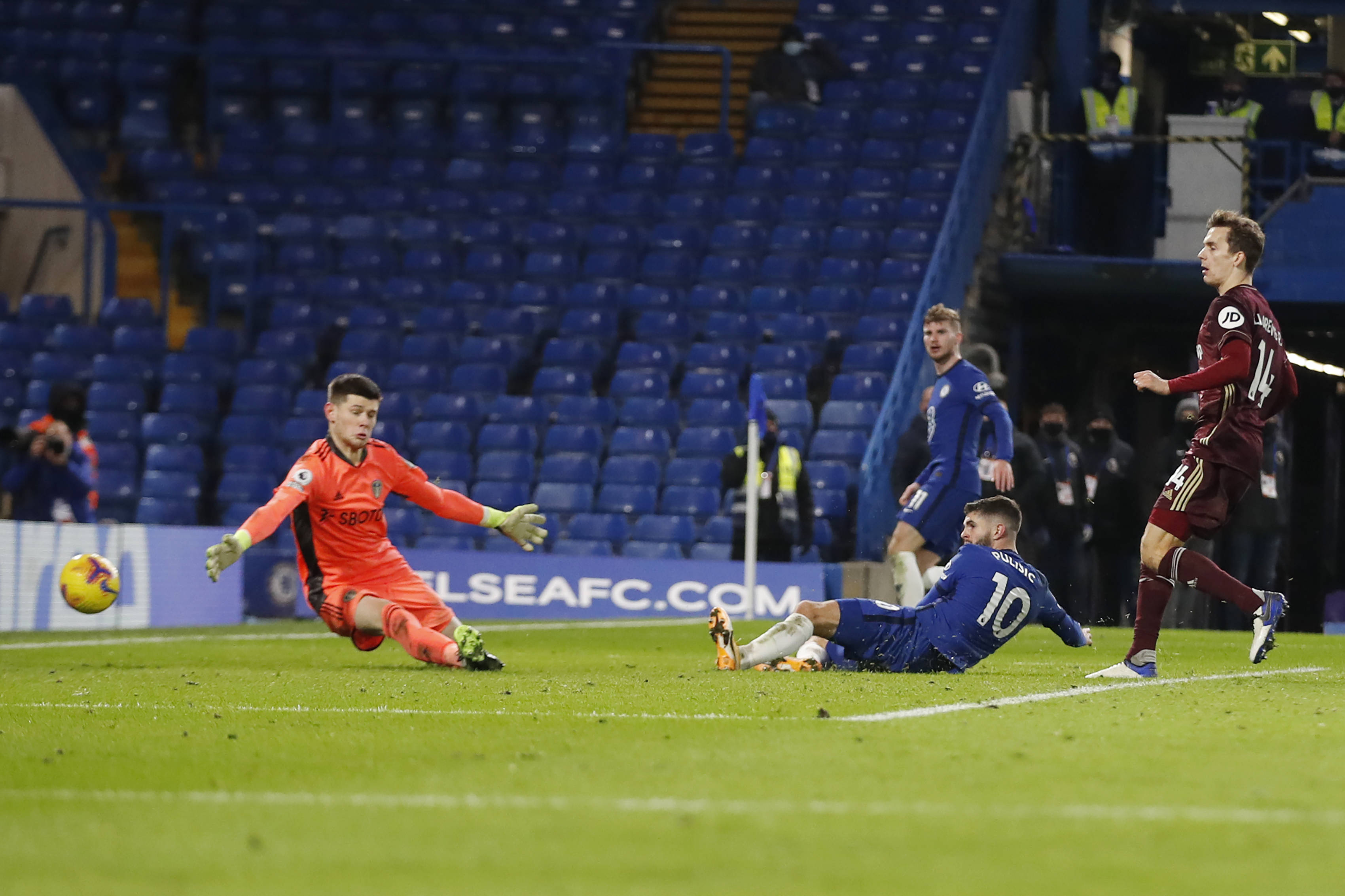 开云体育平台-切尔西内部会议纪要流出——今夜远射贴柱，NBA季后赛使命明确，纪律约束更严格的简单介绍