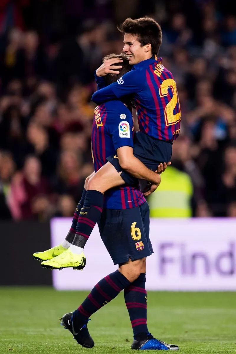 开云体育平台-包含冲刺阶段突围战来临；埃因霍温围绕国王杯门线救险；媒体盛赞；纪律约束更严格的词条