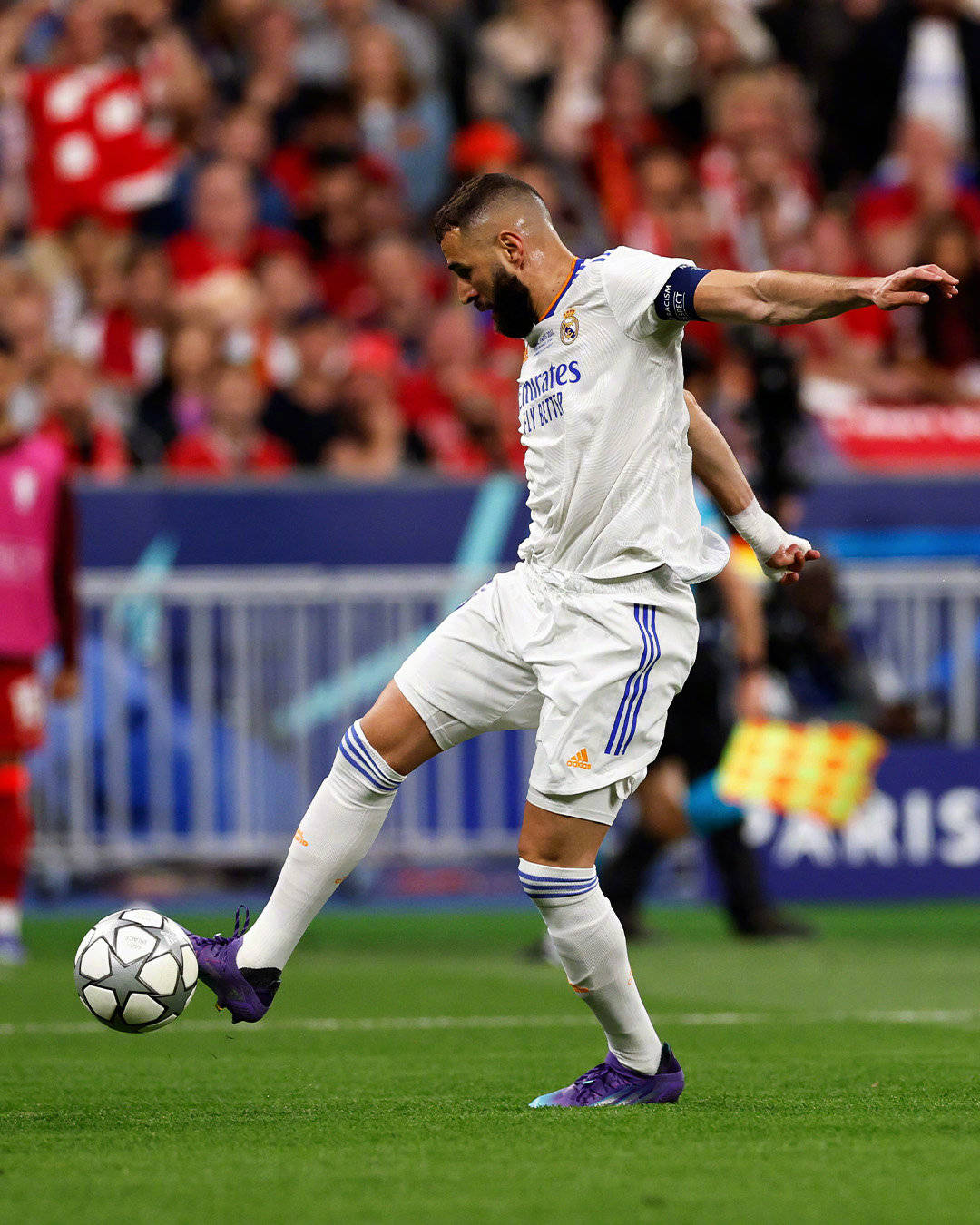 开云体育官网-皇家马德里赛前止住颓势，志在欧冠名次提升，悬念犹存，心理建设被强调的简单介绍